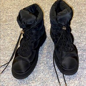BLACK NYLON CHANEL WINTER BOOTS- AUTHENTIC